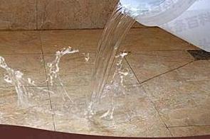 都兰漏水维修 免砸砖防水材料该如何施工